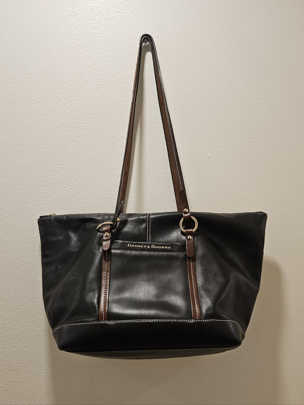 Dooney & Bourke Wexford Tilly Navy blue leather tote, handbag purse